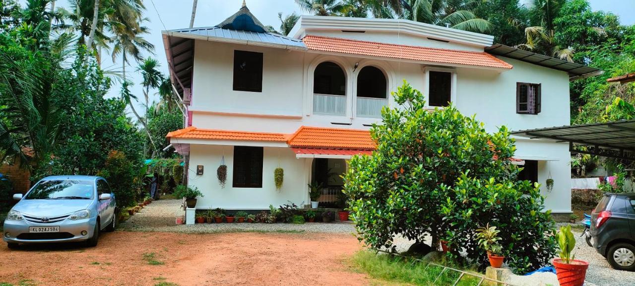 Munroe Lagoons Kollam Exterior photo